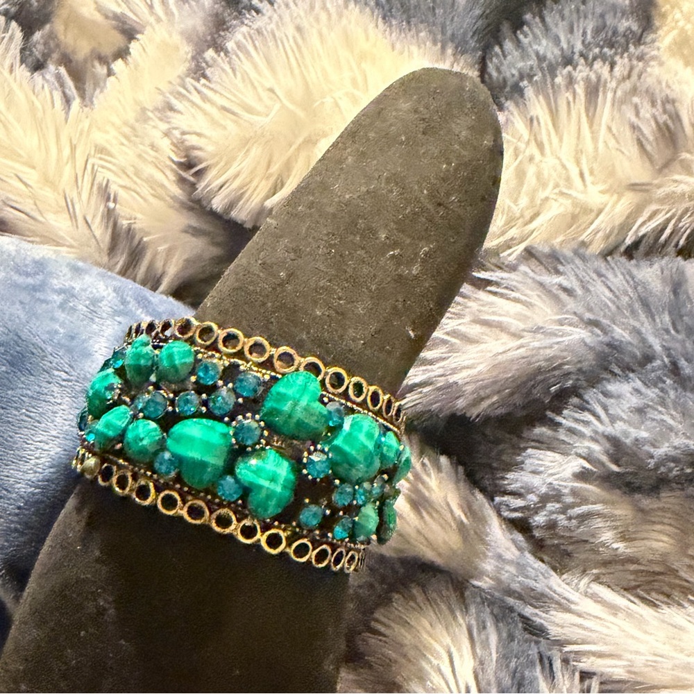 Antique Inspire Brass Tone Capri Blue Rhinestone Hearts Gem Cuff  Bracelet - Picture 3 of 12